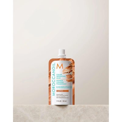 Moroccanoil 30ml Color Depositing Mask in Copper, deep conditioning treatment for shiny, rejuvenated hair.