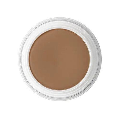 Malu Wilz Concealer Cream in a jar, showcasing a smooth, pigmented texture for flawless complexion.