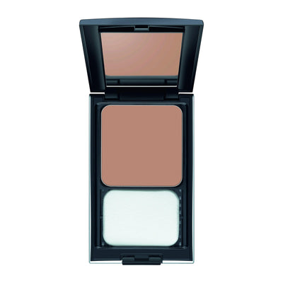 Malu Wilz Perfect Finish Powder Foundation (9g) compact with matte powder and applicator for a flawless complexion.