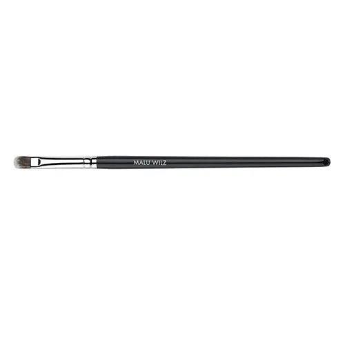 Malu Wilz small eyeshadow and blush box brush with synthetic bristles and eco-friendly handle for precise makeup application.