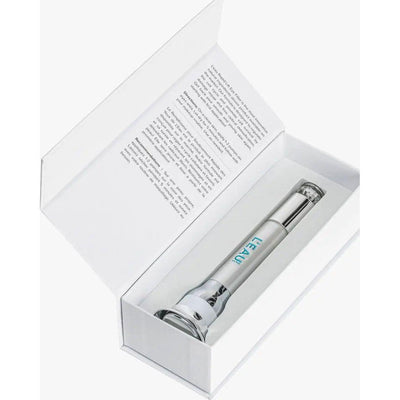 Syringe Instant Eye Filler in elegant packaging, showcasing innovative formula with apple stem cell extracts for wrinkle reduction.